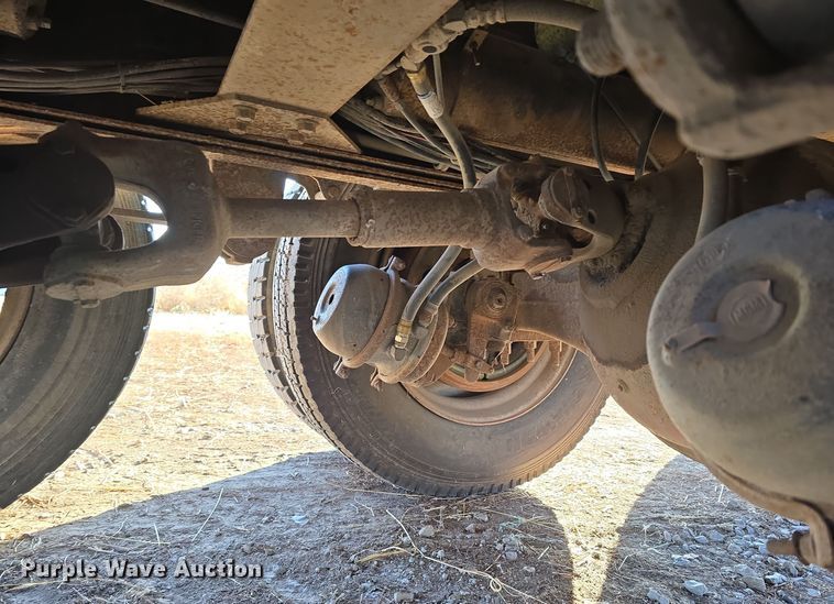 image for item DW3005 1987 White GMC grain truck