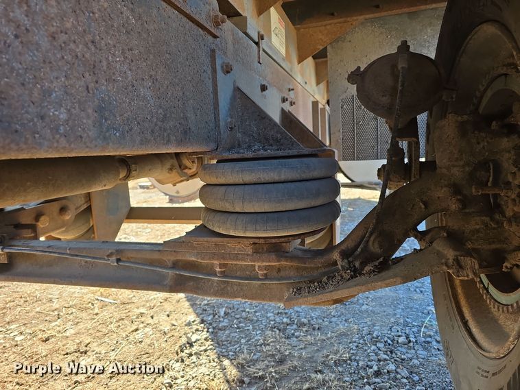 image for item DW3005 1987 White GMC grain truck