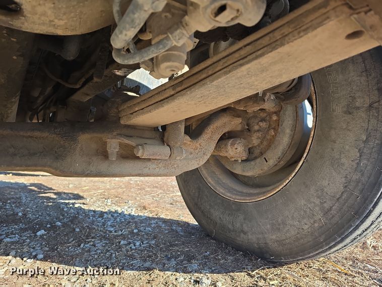 image for item DW3005 1987 White GMC grain truck