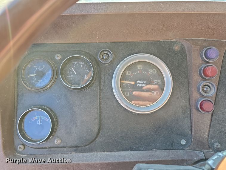 image for item DW3005 1987 White GMC grain truck