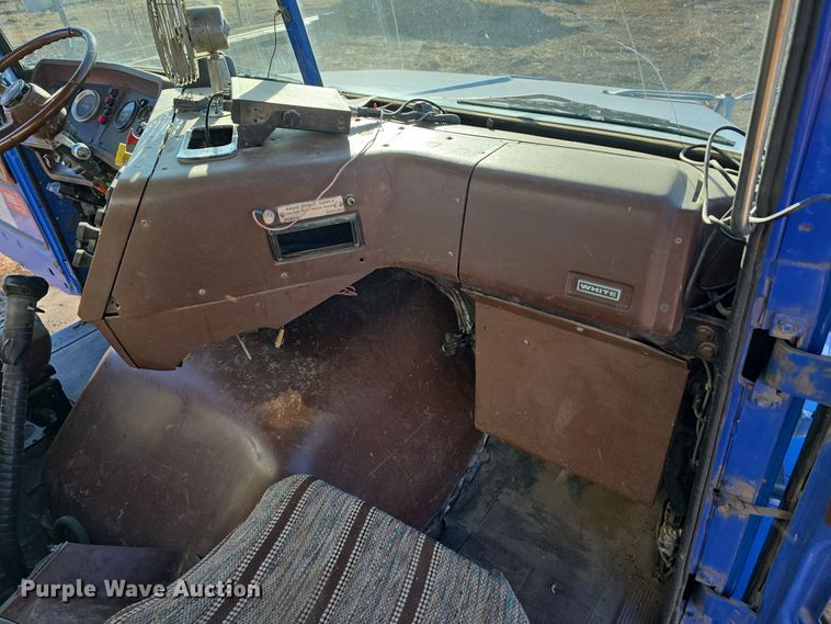 image for item DW3005 1987 White GMC grain truck