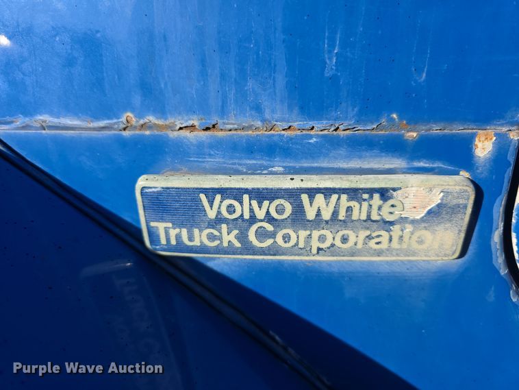 image for item DW3005 1987 White GMC grain truck