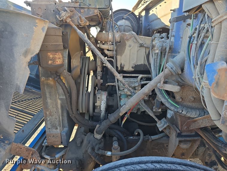 image for item DW3005 1987 White GMC grain truck