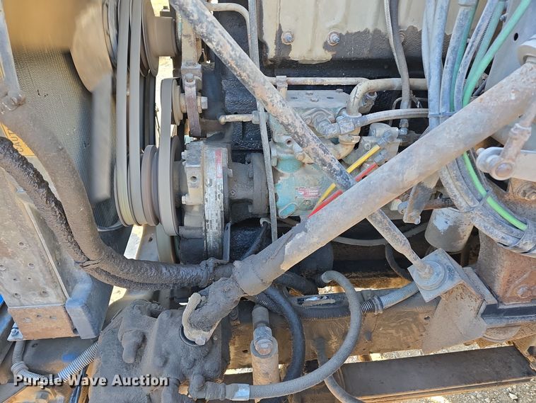 image for item DW3005 1987 White GMC grain truck