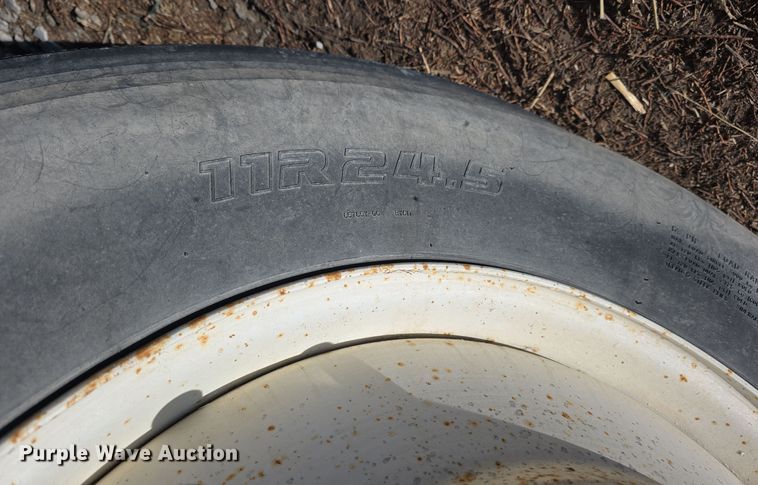 image for item DW3005 1987 White GMC grain truck