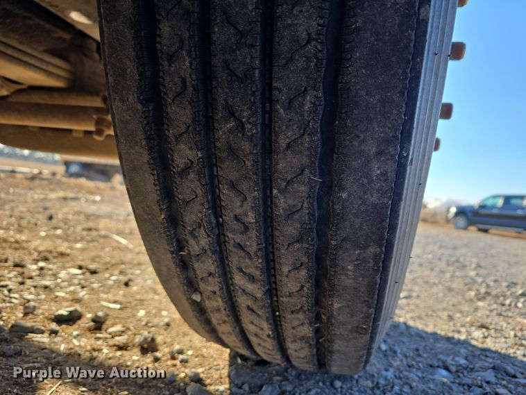 image for item DW3005 1987 White GMC grain truck