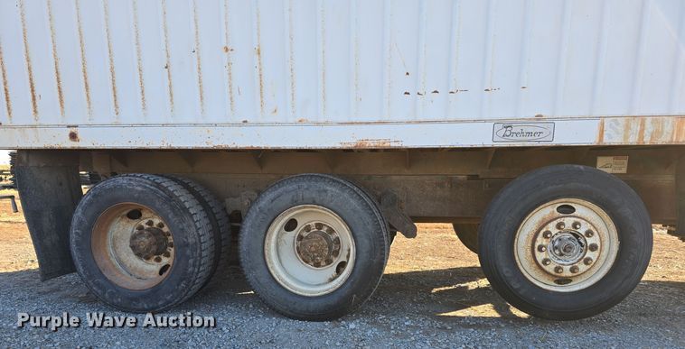 image for item DW3005 1987 White GMC grain truck