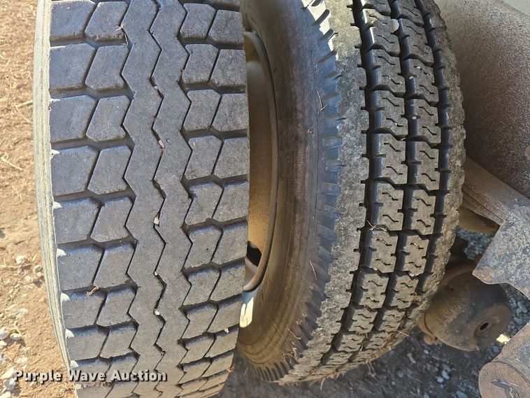 image for item DW3005 1987 White GMC grain truck