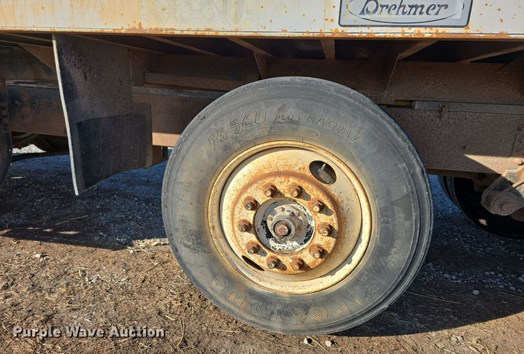 image for item DW3005 1987 White GMC grain truck