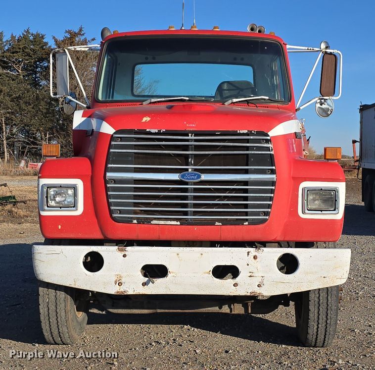 image for item DW3006 1990 Ford L9000 semi truck