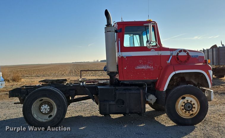 image for item DW3006 1990 Ford L9000 semi truck
