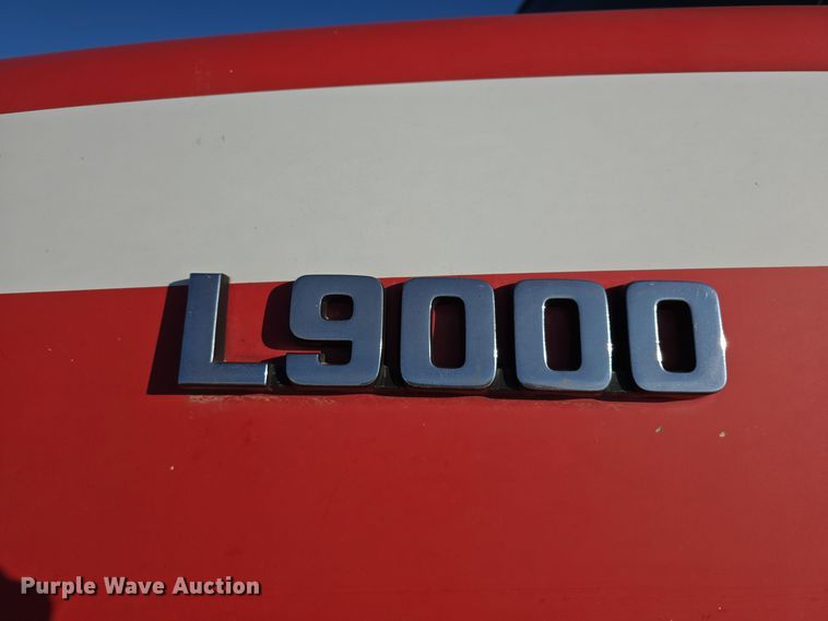 image for item DW3006 1990 Ford L9000 semi truck