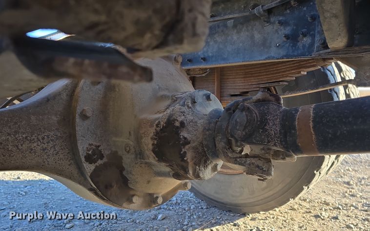 image for item DW3006 1990 Ford L9000 semi truck