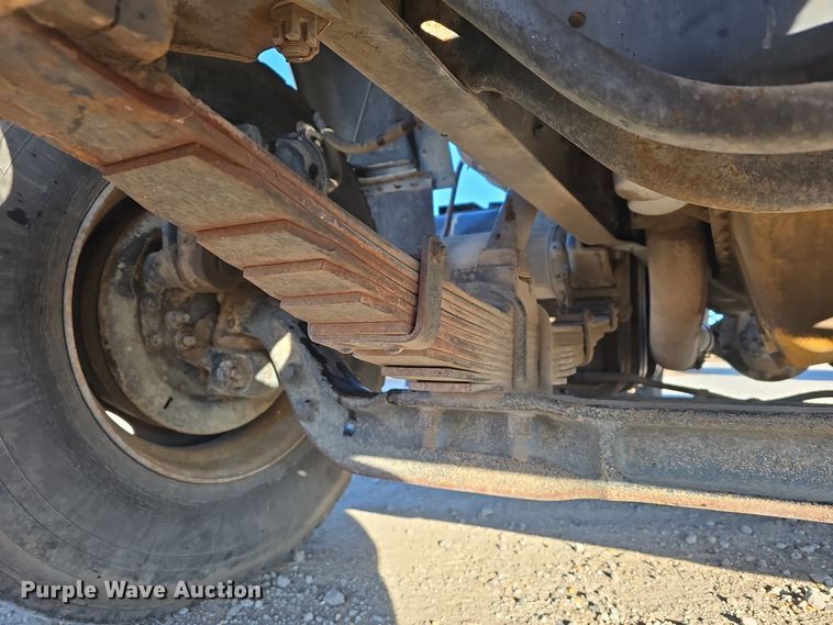 image for item DW3006 1990 Ford L9000 semi truck