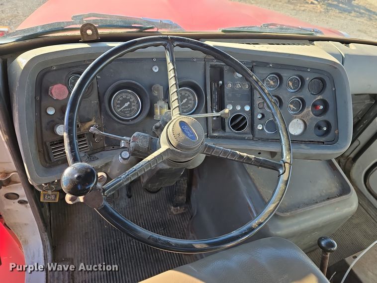 image for item DW3006 1990 Ford L9000 semi truck