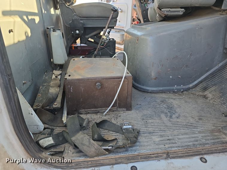 image for item DW3006 1990 Ford L9000 semi truck