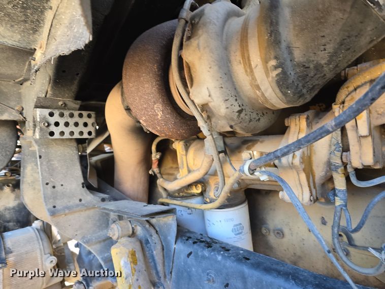 image for item DW3006 1990 Ford L9000 semi truck