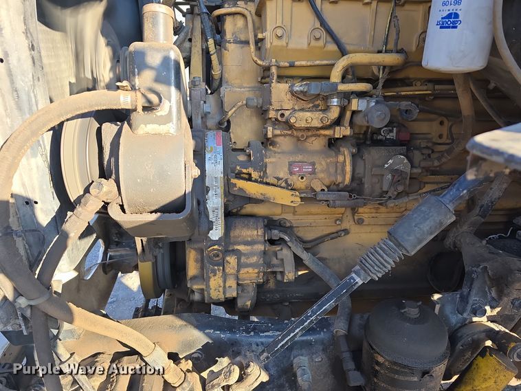 image for item DW3006 1990 Ford L9000 semi truck