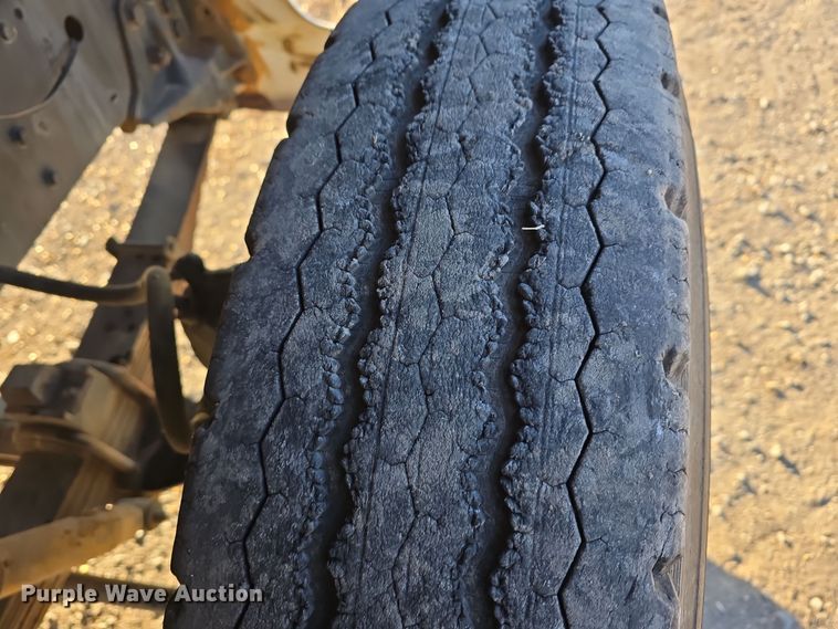 image for item DW3006 1990 Ford L9000 semi truck