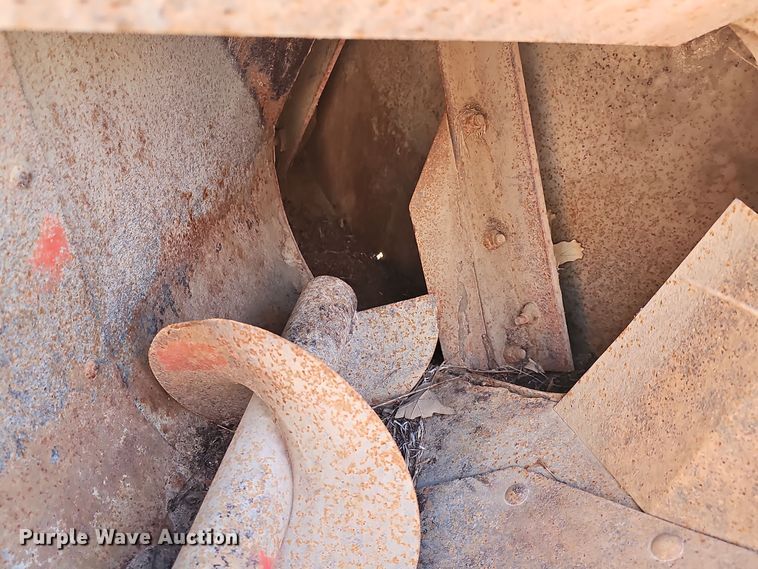 image for item DW3011 International Harvester 56 silage blower