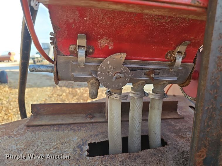 image for item DW3011 International Harvester 56 silage blower