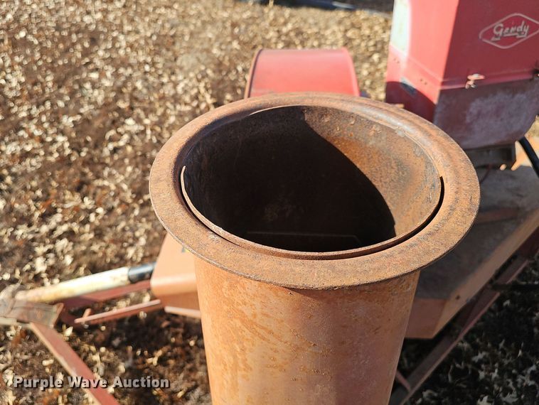 image for item DW3011 International Harvester 56 silage blower