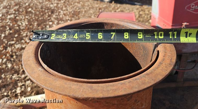 image for item DW3011 International Harvester 56 silage blower