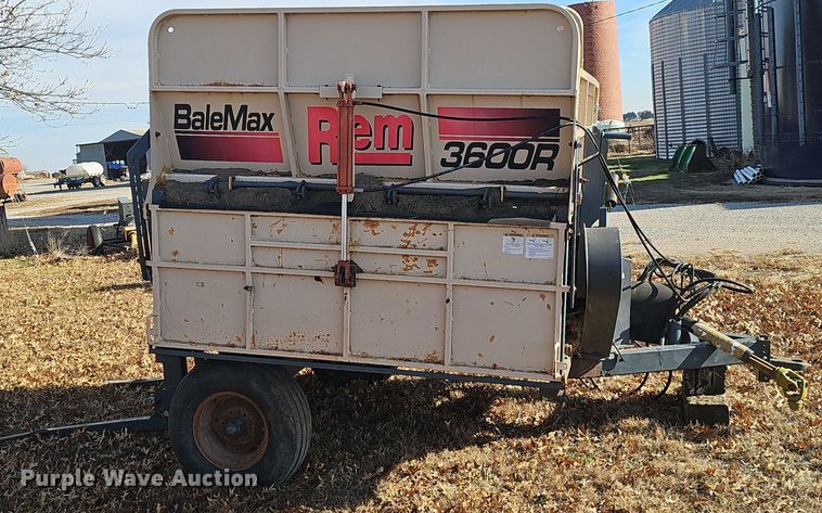 image for item DW3012 Rem BaleMax 3600R bale processor