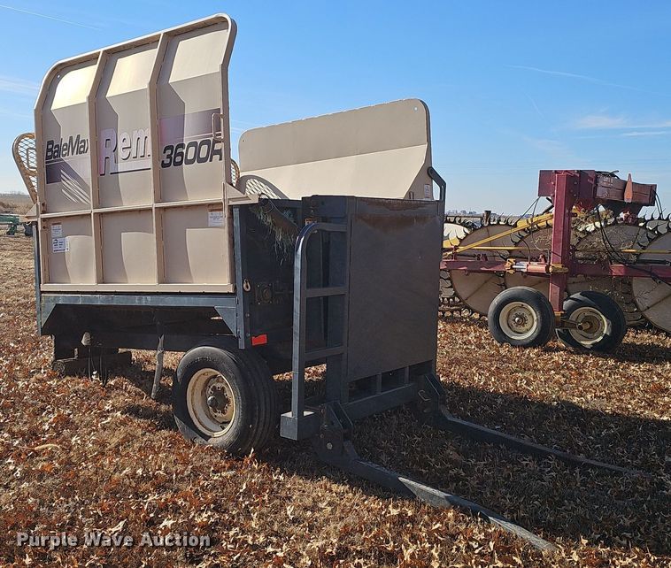 image for item DW3012 Rem BaleMax 3600R bale processor