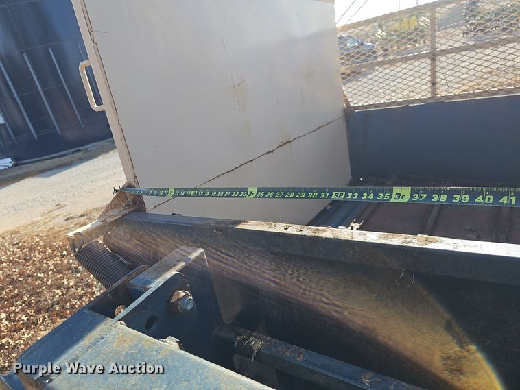 image for item DW3012 Rem BaleMax 3600R bale processor