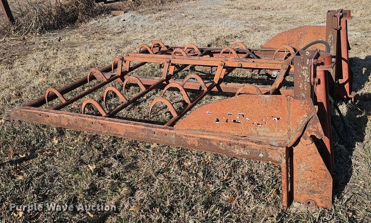 image for item DW3014 Farmhand hay handling equipment