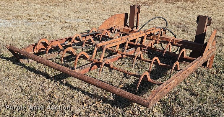 image for item DW3014 Farmhand hay handling equipment