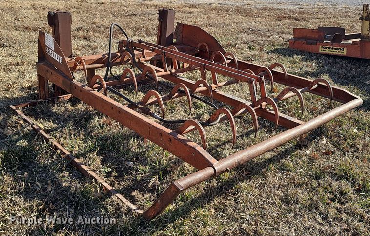 image for item DW3014 Farmhand hay handling equipment