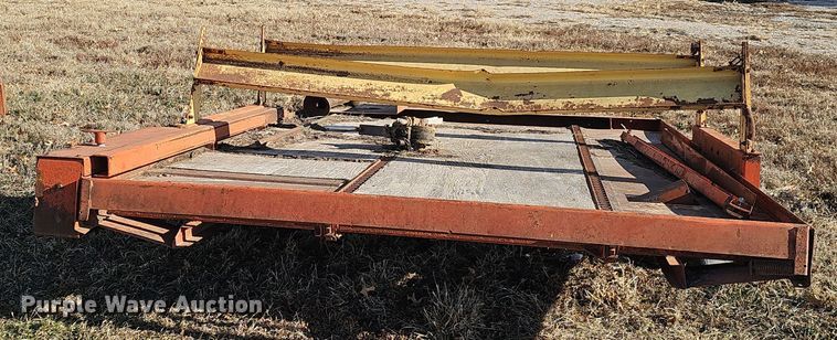 image for item DW3014 Farmhand hay handling equipment