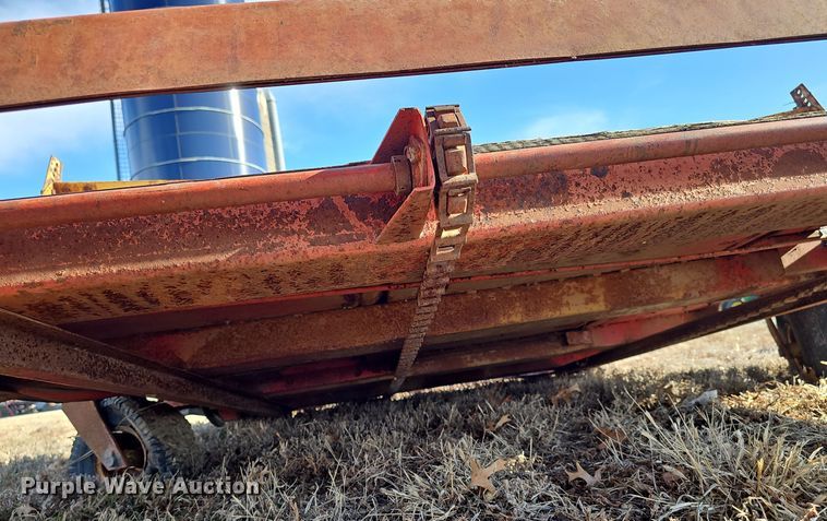 image for item DW3014 Farmhand hay handling equipment