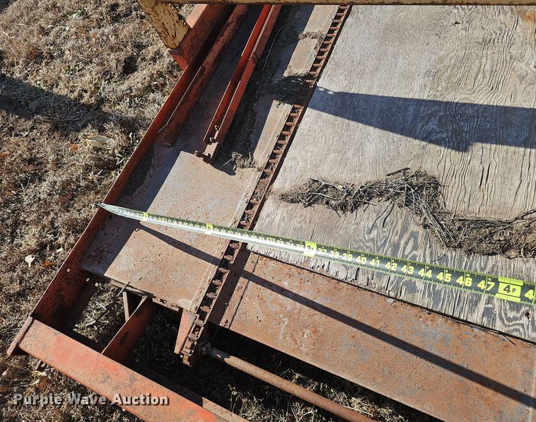 image for item DW3014 Farmhand hay handling equipment