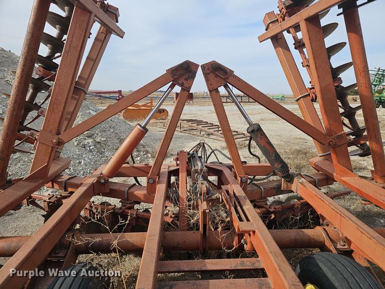 image for item DW3021 Bush Hog 1445 tandem disk