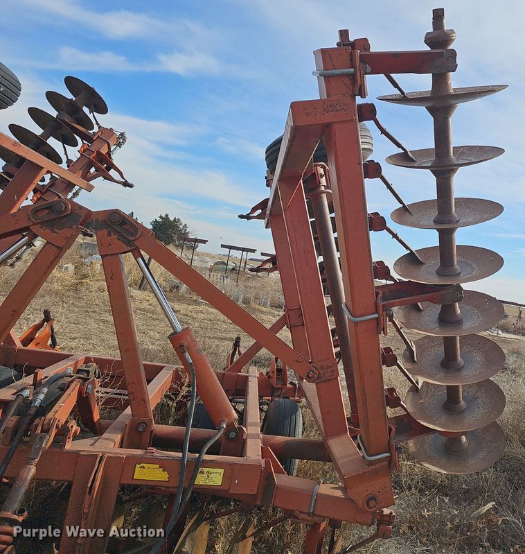 image for item DW3021 Bush Hog 1445 tandem disk