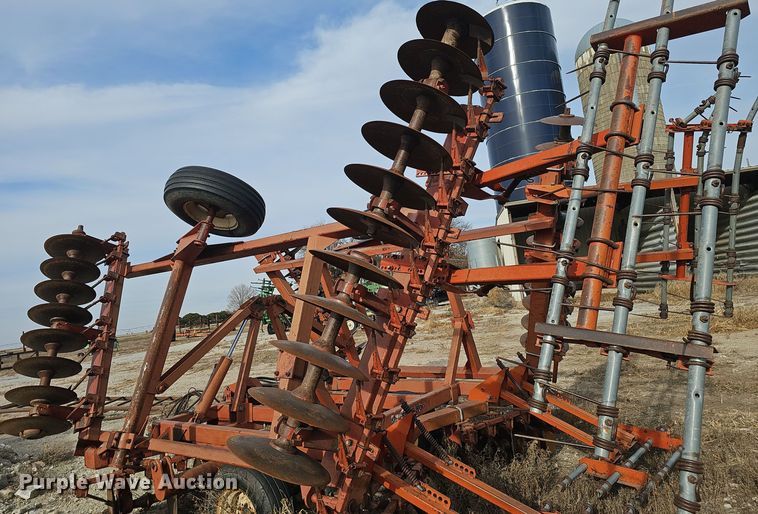 image for item DW3021 Bush Hog 1445 tandem disk