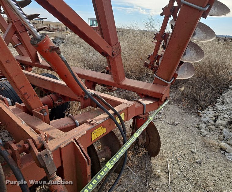 image for item DW3021 Bush Hog 1445 tandem disk