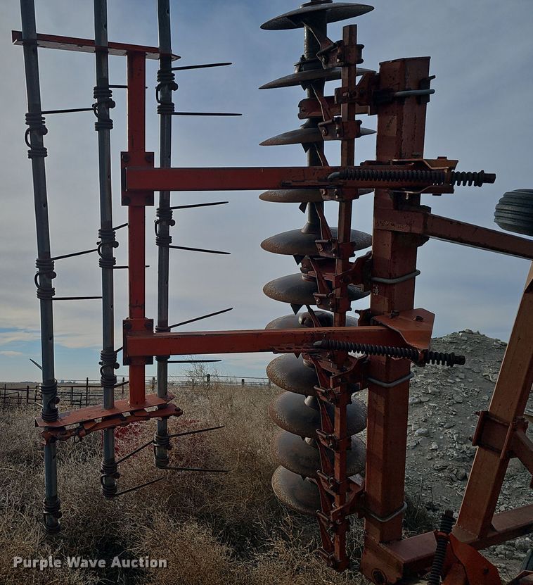 image for item DW3021 Bush Hog 1445 tandem disk