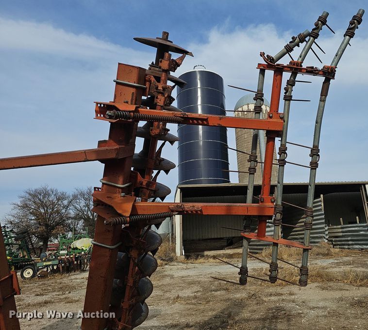 image for item DW3021 Bush Hog 1445 tandem disk