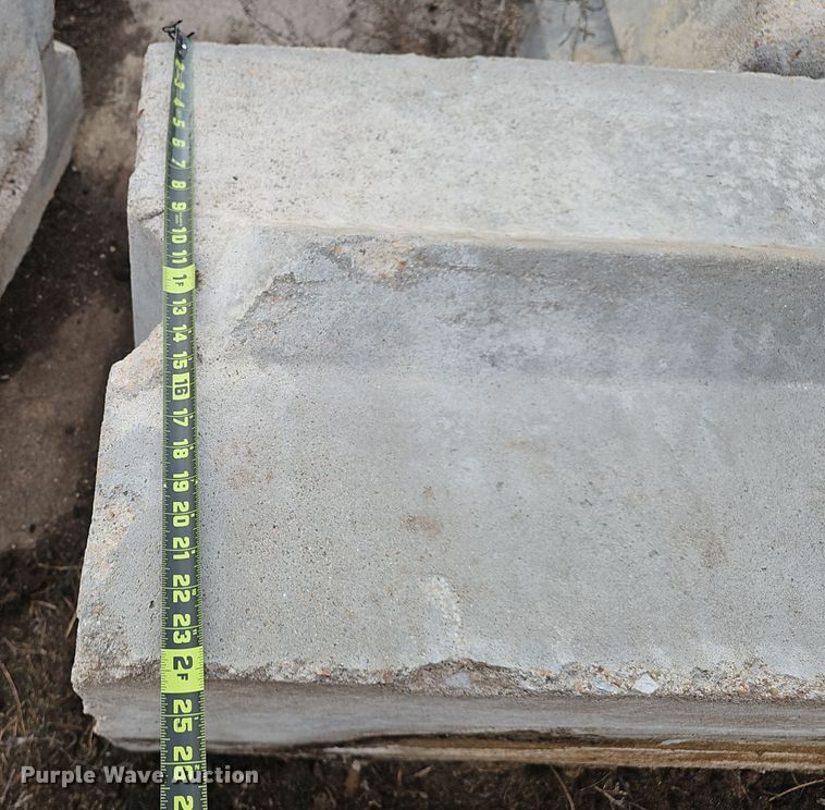 image for item DW3023 (20) concrete blocks