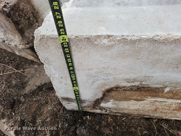 image for item DW3023 (20) concrete blocks