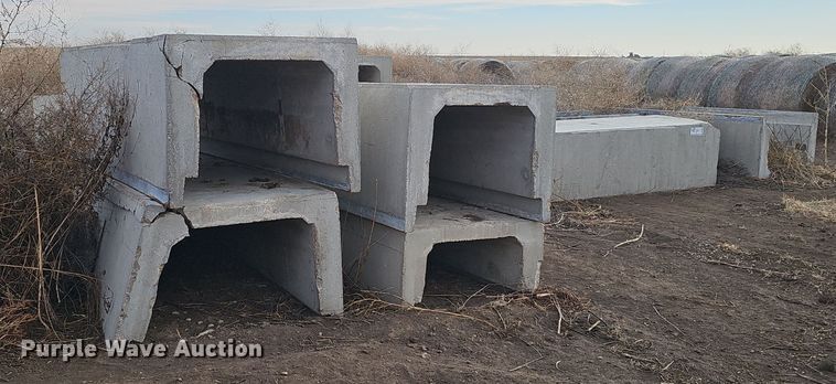 image for item DW3024 (18) precast concrete trenches