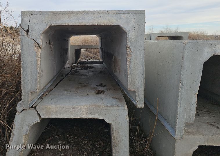 image for item DW3024 (18) precast concrete trenches