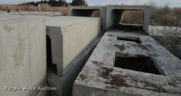 image for item DW3024 (18) precast concrete trenches
