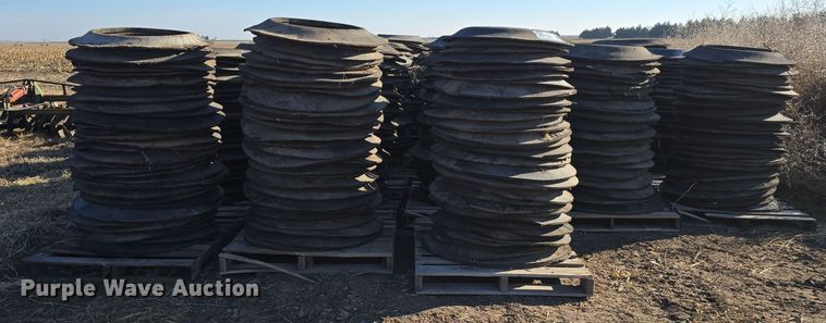 image for item DW3030 (33) pallets of tire rings