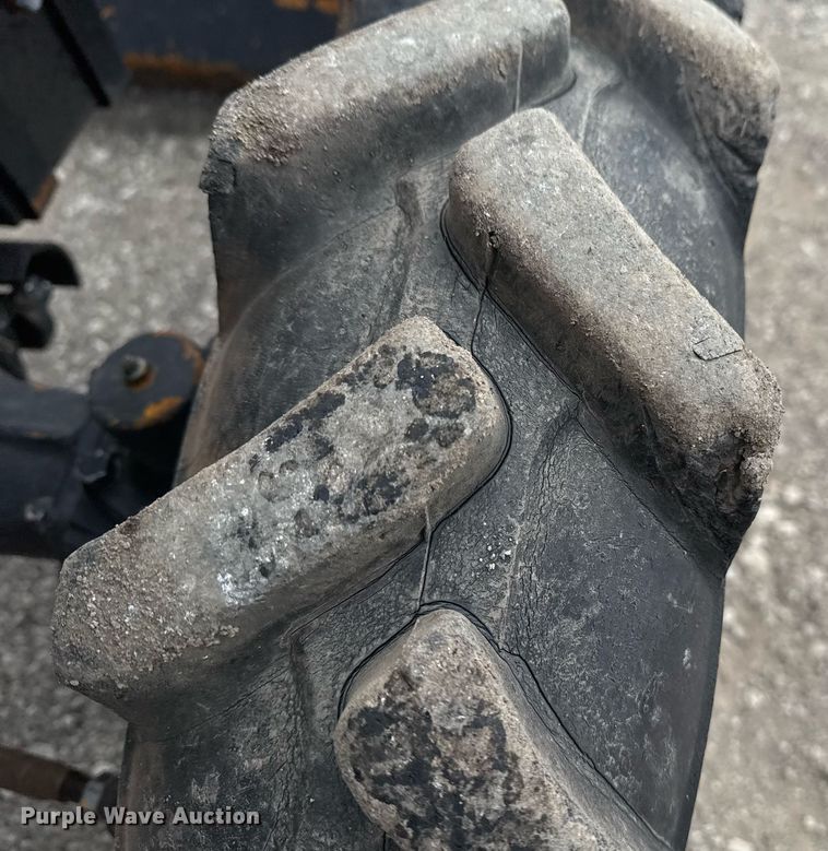 image for item EG2370 2006 Jinma 254 MFWD tractor