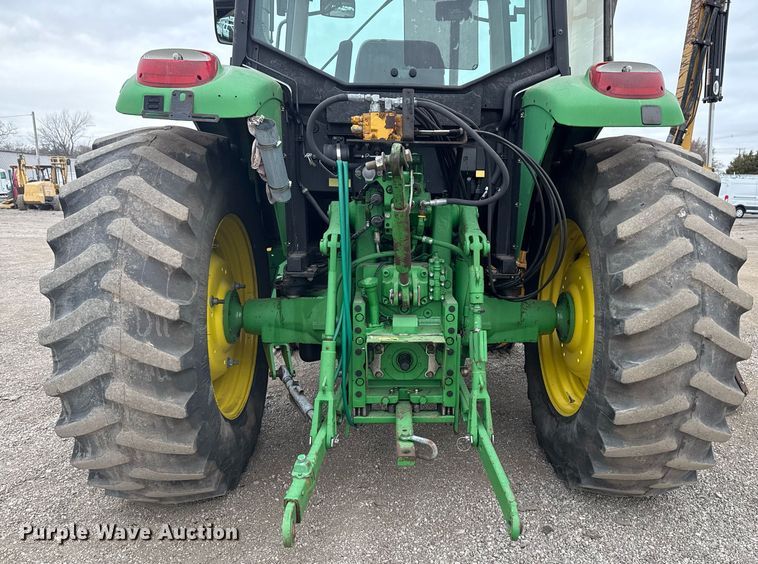 image for item EG2375 2003 John Deere 6415 tractor